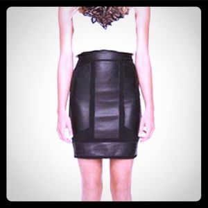 Black Leather Pencil Skirt - Nicole Miller Atelier - size 0